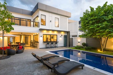 Вилла в Чиангмае, Таиланд с 4 спальнями  № 174076 - фото 2