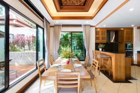 Villa in Phuket, Thailand 5 bedrooms № 174074 - photo 5