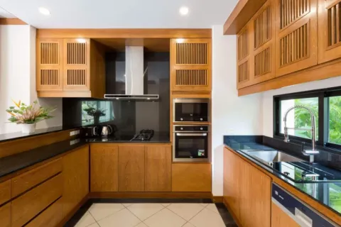 Villa in Phuket, Thailand 3 bedrooms № 174073 - photo 6