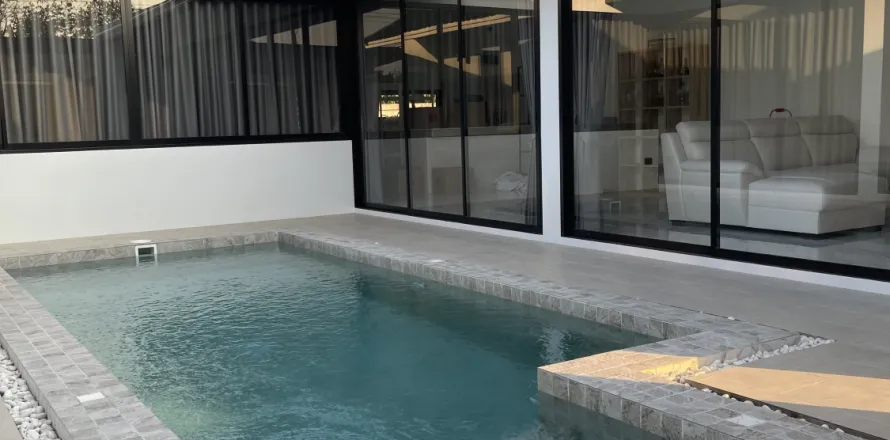 Вилла в Ханг Донге, Таиланд с 3 спальнями  № 161862