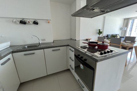 Condo à Khlong Toei, Bangkok, Thaïlande, 2 chambres  № 161859 - photo 7