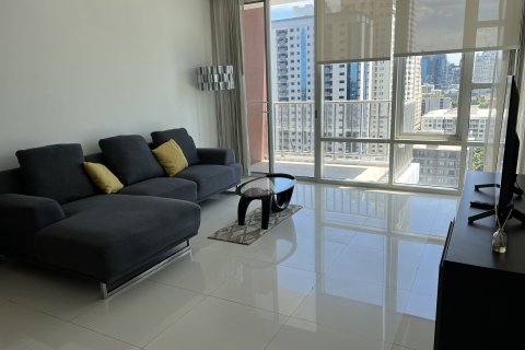 Condo à Khlong Toei, Bangkok, Thaïlande, 2 chambres  № 161859 - photo 6