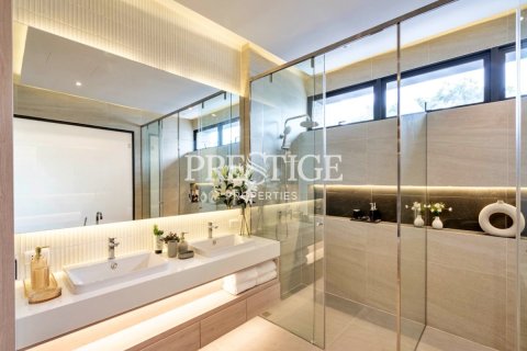 House in Pattaya, Thailand 5 bedrooms № 198329 - photo 20