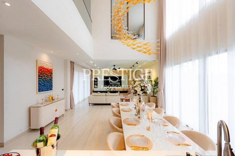 House in Pattaya, Thailand 5 bedrooms № 198329 - photo 4