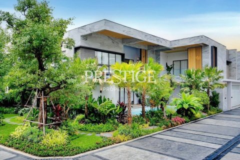 House in Pattaya, Thailand 5 bedrooms № 198329 - photo 24