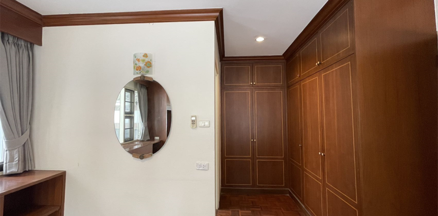 บ้านในกรุงเทพฯ, ประเทศไทย 4 ห้องนอน № 190293
