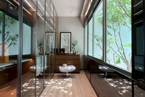 House in Bangkok, Thailand 4 bedrooms № 190290 - photo 4