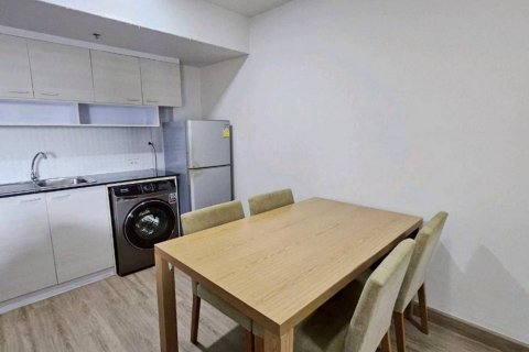 Studio dans le Condo à Huai Khwang, Bangkok, Thaïlande  № 135419 - photo 11