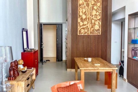 Condo in Bangkok, Thailand, 2 bedrooms № 116878 - photo 9