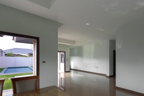 House in Bangkok, Thailand 3 bedrooms № 157588 - photo 20