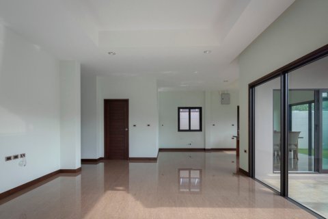 House in Bangkok, Thailand 3 bedrooms № 157588 - photo 21