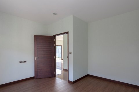 House in Bangkok, Thailand 3 bedrooms № 157588 - photo 14