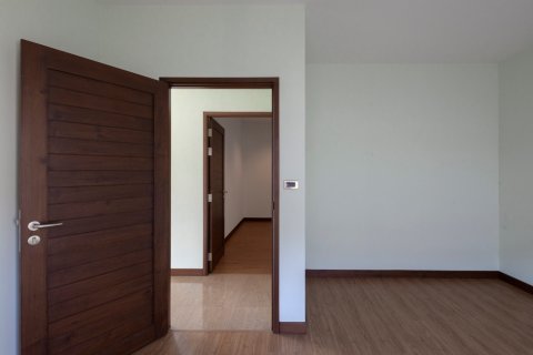 House in Bangkok, Thailand 3 bedrooms № 157588 - photo 15