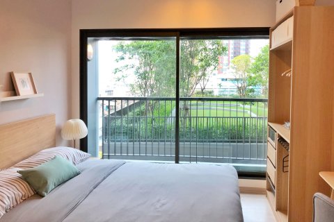 Condo in Bangkok, Thailand, 2 bedrooms  № 157585 - photo 3