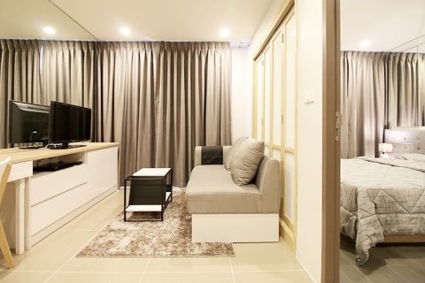 Condo in Bangkok, Thailand, 1 bedroom  № 157587 - photo 14
