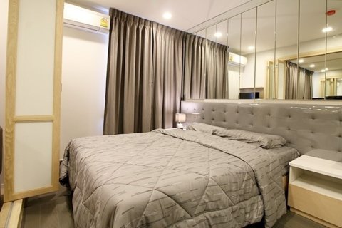 Condo in Bangkok, Thailand, 1 bedroom  № 157587 - photo 12