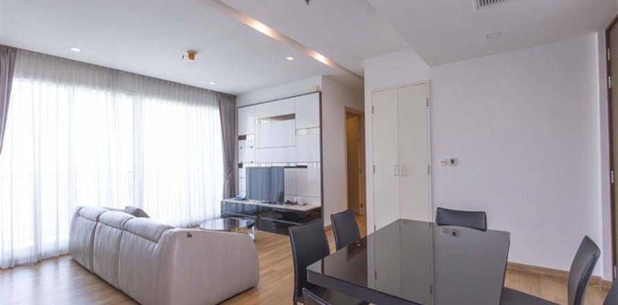 Condo in Bangkok, Thailand, 3 bedrooms  № 157586