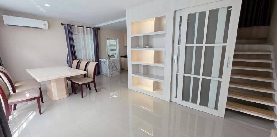 Дом в Банг Пхли Яи, Таиланд с 3 спальнями  № 153554