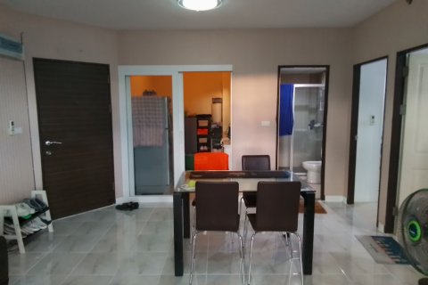 Condo in Phuket, Thailand, 2 bedrooms  № 153557 - photo 26