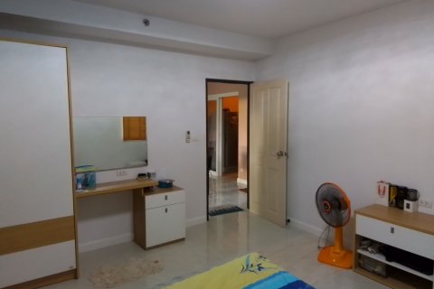 Condo in Phuket, Thailand, 2 bedrooms  № 153557 - photo 13
