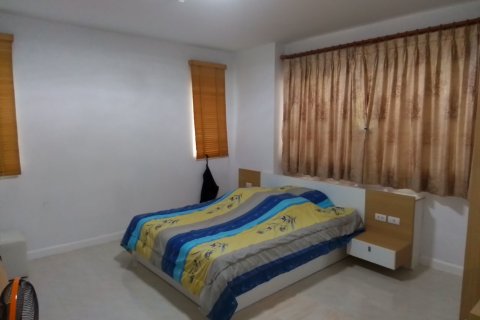 Condo in Phuket, Thailand, 2 bedrooms  № 153557 - photo 10