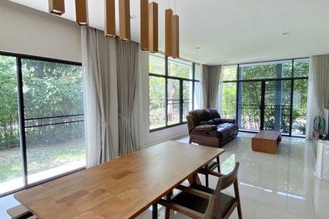 Дом в Правете, Бангкок, Таиланд с 4 спальнями  № 136327 - фото 1