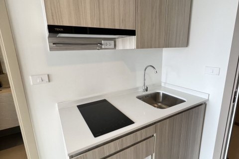 Studio in the Condo in Bangkok Noi, Thailand  № 160348 - photo 5