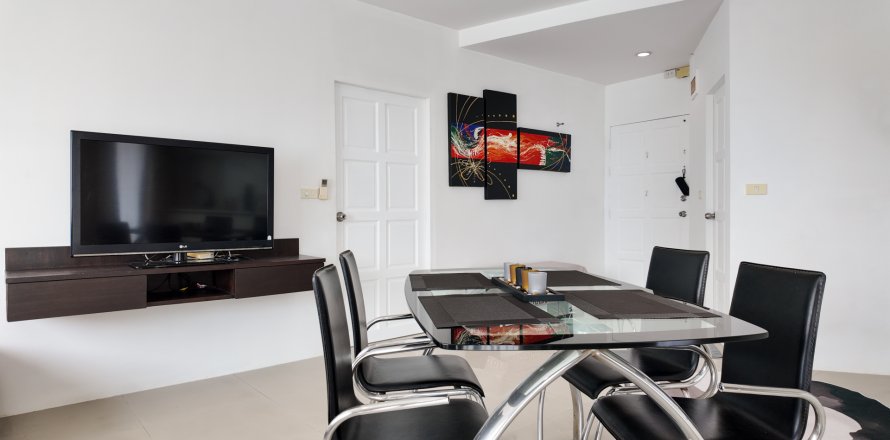 Apartment in Pattaya, Thailand 2 rooms № 134149