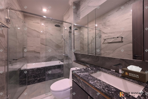 Condo in Bangkok, Thailand, 2 bedrooms № 190197 - photo 8