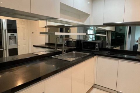 Кондоминиум с 3 спальнями в Хуай Кванге, Бангкок, Таиланд № 134597 - фото 3