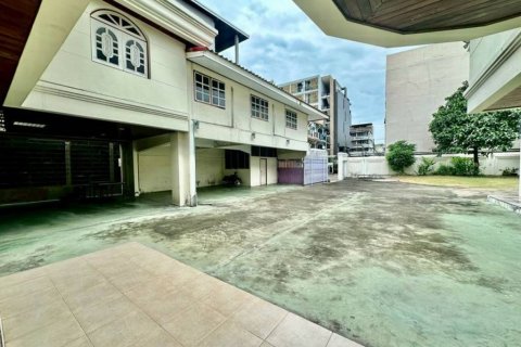 Дом в Бангкоке, Таиланд с 6 спальнями  № 134594 - фото 10