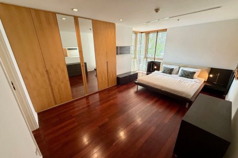 Condo in Bang Rak, Bangkok, Thailand, 2 bedrooms  № 136855 - photo 5