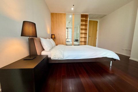 Condo in Bang Rak, Bangkok, Thailand, 2 bedrooms  № 136855 - photo 2