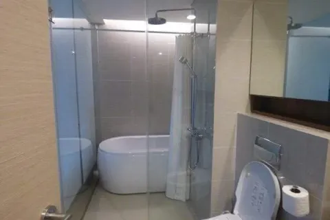 Studio dans le Condo à Watthana, Bangkok, Thaïlande № 160596 - photo 9