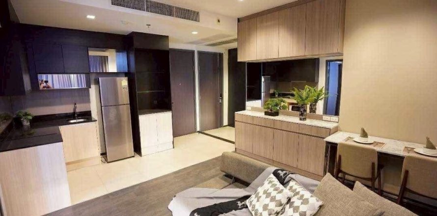 Студия в кондо в Ваттхане, Бангкок, Таиланд № 160598