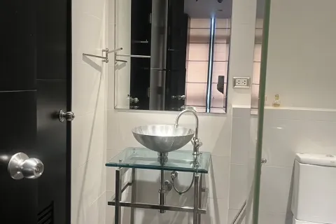 Condo in Watthana, Bangkok, Thailand, 3 bedrooms  № 160592 - photo 5