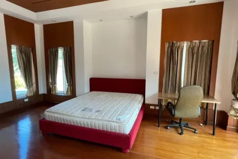 Casa de 3 dormitorios en Pattaya, Tailandia № 211918 - foto 19