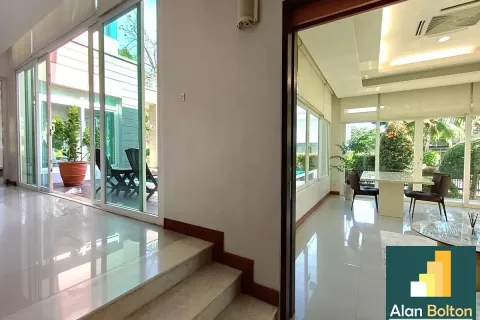 Casa de 3 dormitorios en Pattaya, Tailandia № 210877 - foto 13