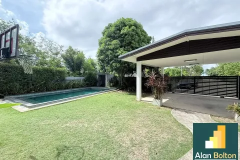 Casa de 3 dormitorios en Pattaya, Tailandia № 210876 - foto 9