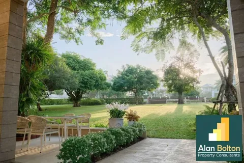 Casa de 3 dormitorios en Pattaya, Tailandia № 210878 - foto 10