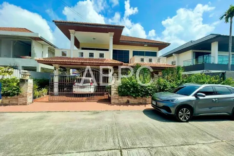 Maison sur Jomtien Beach, Pattaya, Thaïlande 4 chambres № 210880