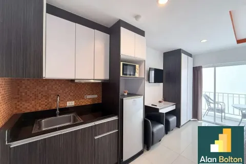 Studio dans le Condo à Pattaya, Thaïlande  № 210881