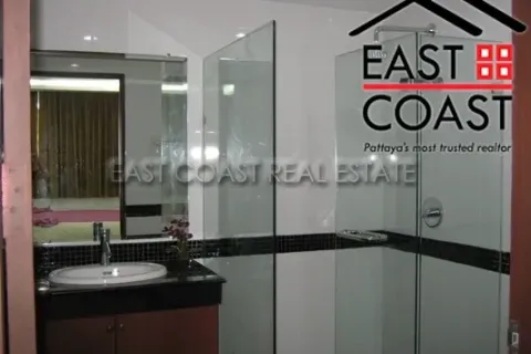 Condominio de 2 dormitorios en Pattaya, Tailandia № 213376 - foto 9