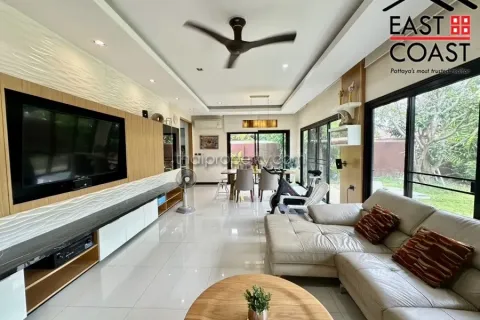 Casa de 2 dormitorios en Pattaya, Tailandia № 213381 - foto 3