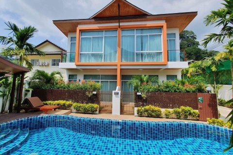 Townhouse in Kamala, Thailand 3 bedrooms № 179853