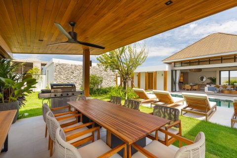 Villa in Phuket, Thailand 3 bedrooms № 110869 - photo 8