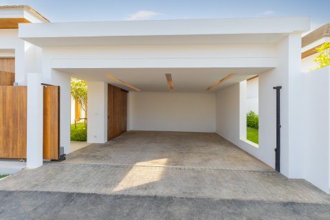 Villa in Phuket, Thailand 3 bedrooms № 110869 - photo 30