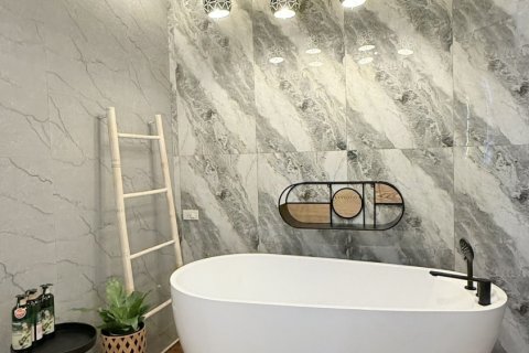 Villa à San Sai, Thaïlande 8 chambres № 158462 - photo 23