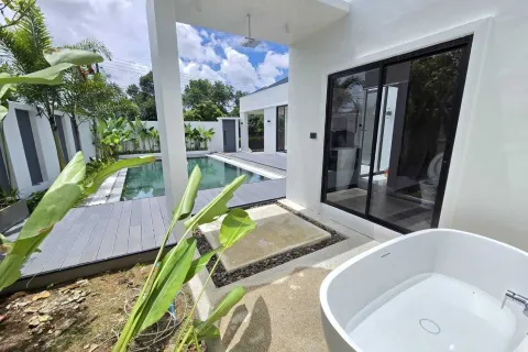 Villa in Phuket, Thailand 3 bedrooms № 158458 - photo 22