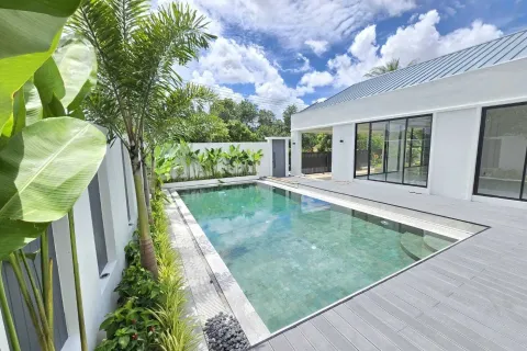 Villa in Phuket, Thailand 3 bedrooms № 158458 - photo 26